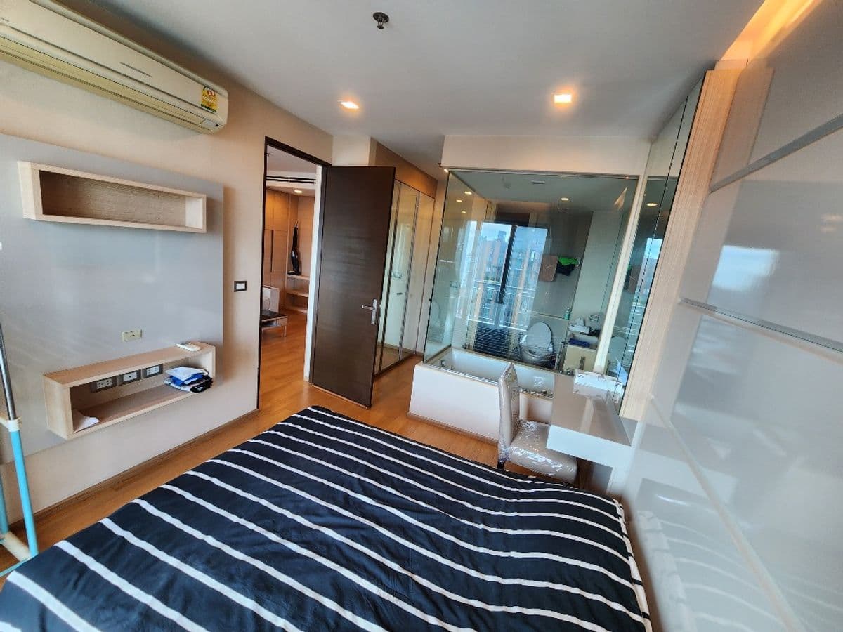 Photos