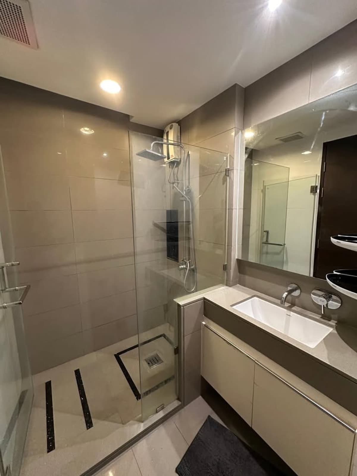 Photos